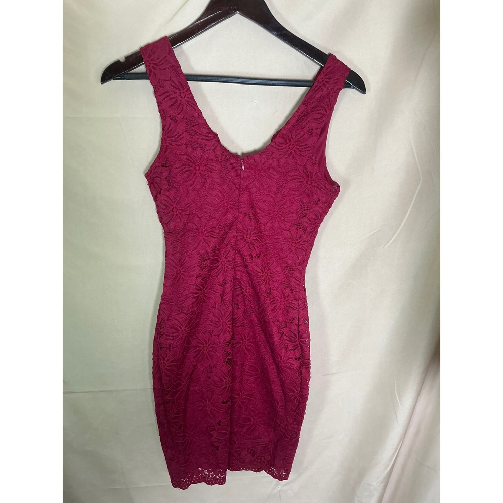 Burgundy Floral LaceBodycon Dress Womens Small Red Excellent Lace Up Mini V Neck - Picture 8 of 11